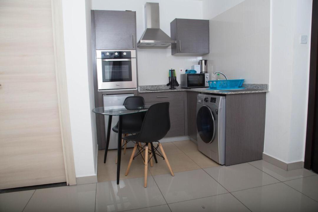 The Gallery Luxury Apartments 아크라 외부 사진
