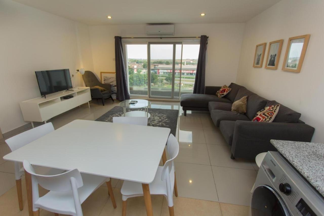 The Gallery Luxury Apartments 아크라 외부 사진